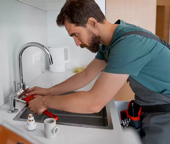 Professional Faucet Replacement Specialist in Eastvale, CA: Schedule Affordable Faucet Replacement Services with Us
