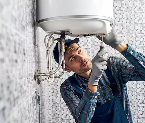 Expert Plumber for Hot Water Tank Maintenance in Eastvale, CA: Schedule Reliable Maintenance Services with Us