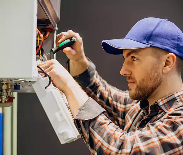 Expert Plumber for Tankless Water Heater Maintenance in Eastvale, CA: Schedule Professional Maintenance Services with Us